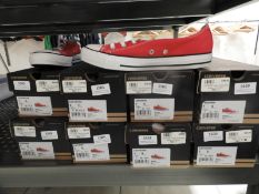 *Pair of Red Converse Size: 40