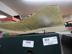 *Nicholas Deakin Boots (as per photograph) Size: 1