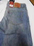 *Levi 511 Jeans Size: 32