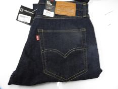 *Levi 512 Slim Taper Jeans Size: 32/30