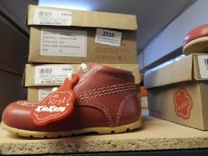 Pair of Kickers Toddler Boots (as per photograph)