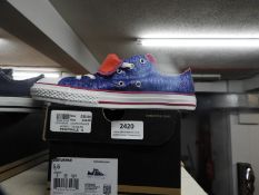 *Pair of Converse Shoes (as per photograph) Size: