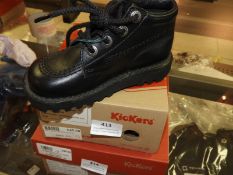 Pair of Childrens Kickers (Black/Black) Size: 26
