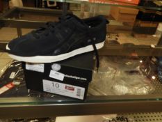 *Pair of Onitsuka Mens Footwear Size: 9