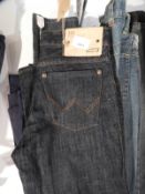 Wrangler Regular Fit 331 Jeans Size: 25
