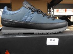 *Nicholas Deakin Trainers (as per photograph) Size