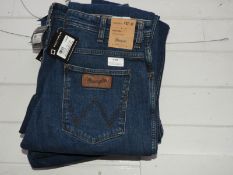 *Wrangler Arizona Classic Straight Blue Denim Jean