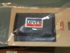 *Levi Canvas Wallet