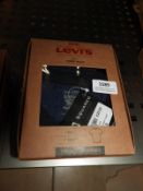 *Levi Crew Neck Comfort Fit T-Shirt Size: Small