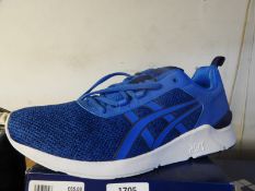 *Pair of A6 Asics Classic Blue Running Trainers Si