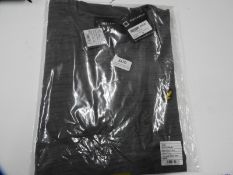 *Lyle & Scott T-Shirt Size: Medium