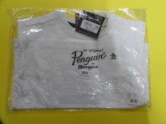 Penguin Junior T-Shirt Size: 6-7 Years