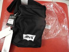 *Levi Cross Body Bag (Black)
