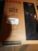 *Levi Crew Neck Comfort Fit T-Shirt Size: Large