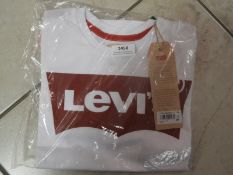Levi Children's T-Shirt Size: 8 Years