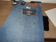 *Levi 501 Jeans Size: 38/32