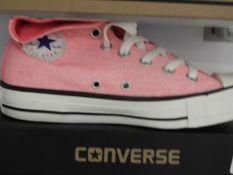 *Pair of Pink Converse Size: 36.5