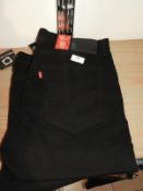 *Levi 512 Slim Taper Jeans Size: 36/34