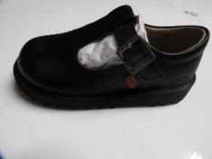 Pair of Children's Kickers (as per photograph) Siz