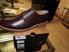 *Pair of Lyle & Scott Mens Shoes (Burgundy) Size: