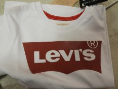Levi Children's T-Shirt Size: 5 Years