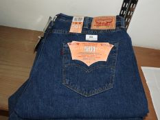 *Levi 501 Mens Jeans Size: 38/32