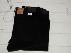 *Wrangler Arizona Classic Straight Cords (Black) S