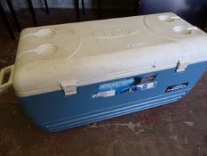 Large Igloo Cool Box 39