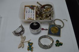 Small Collection of Costume Jewellery