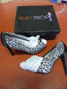 *Six Pairs of Ruby Prom Taylor Black Prom Shoes (M
