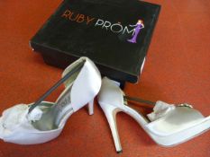 *Six Pairs of Ruby Prom RU02 Silver Prom Shoes (Mi