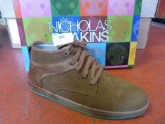 *Nicholas Deakin Tan Predator Shoes Size; 7
