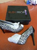 *Six Pairs of Ruby Prom Taylor Black Prom Shoes (M