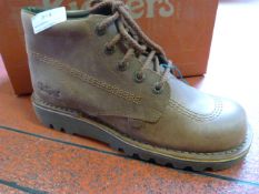 *Kickers Brown Leather Boots Size: 40