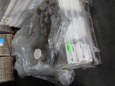 *Four 1500x800mm White Shower Trays