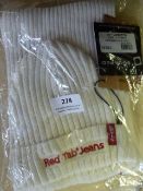 *Levi's Blizzard 0/3 Hat & Scarf