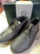 *Nicholas Deakin Oxley Boots Size: 10