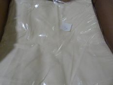 *60 Ivory Chair Covers