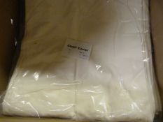 *50 White Chair Covers