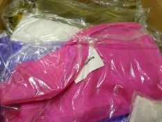 *250 Table Runners (Various Colours)