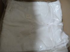 *50 White Chair Covers