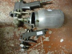 Two Pneumatic Spray Gun