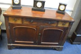 Mahogany Sideboard - Some Faults