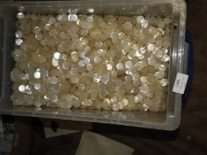 *Large Quantity of Simulated Mother of Pearl Butto