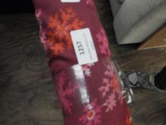 *25m Rolls of Pink Patterned Icicle Fabric