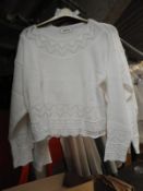 *Six Long Island Ladies Knitted Tops (Various Size
