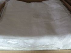 *120 White Crushed Taffeta Chair Covers