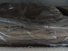 *80 Gold Brocade Chair Covers