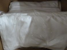 *344 Napkins (144x White Damask, 200x White Polycotton)