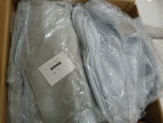 *338 Silver Table Runners